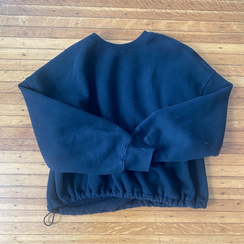 Abercrombie Soft AF Cropped Cinch Waist Black Crewneck Sweatshirt